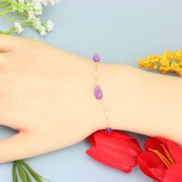 "Elegant & Trendy Bracelet, A Perfect Gift for Women, Thoughtful, EVCH1239 - Picture 2 of 11